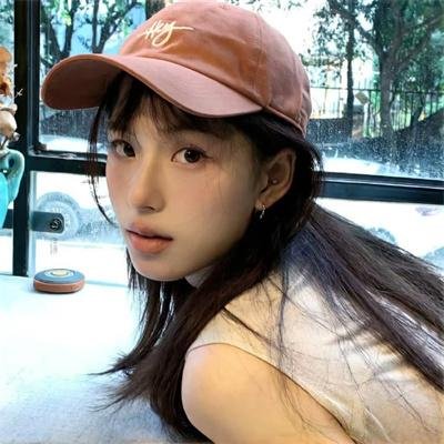背鸭子的男孩